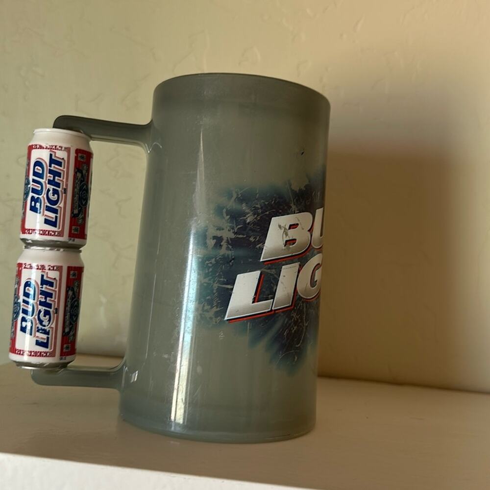 Bud‎ Light freeze mug